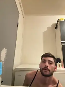 Hugo34bg online show from February 13, 2026, 4:12 am