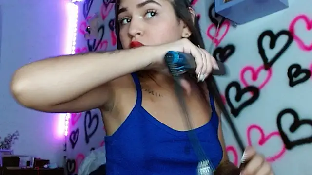 kityy playful online show from November 10, 2025, 3:33 am