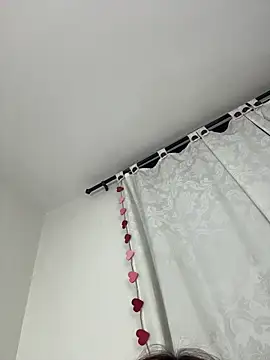 Ivelleee  online show from February 15, 2026, 11:20 am