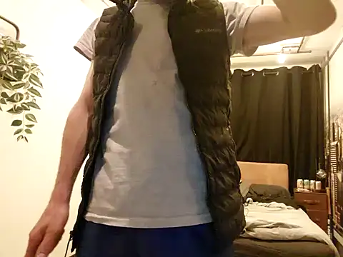 Snapshot of LKC94 chatting on September 13, 2025, 1:27 am LKC94 online show from September 13, 2025, 1:27 am