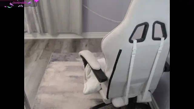 BellaStar84 online show from October 22, 2025, 12:48 pm