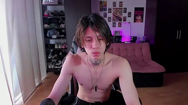 xIce Boy online show from April 18, 2026, 9:04 pm