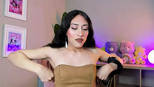 madison  rey online show from November 25, 2025, 10:04 am