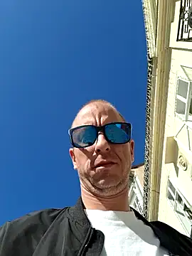 Snapshot of svenpfeifer chatting on March 20, 2025, 8:53 am svenpfeifer online show from March 20, 2025, 8:53 am