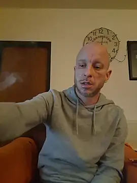 Snapshot of svenpfeifer chatting on February 4, 2026, 5:57 am svenpfeifer online show from February 4, 2026, 5:57 am