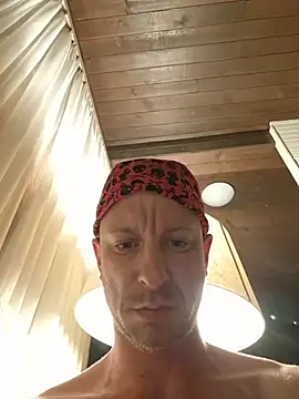Snapshot of svenpfeifer chatting on July 2, 2026, 10:49 pm svenpfeifer online show from July 2, 2026, 10:49 pm