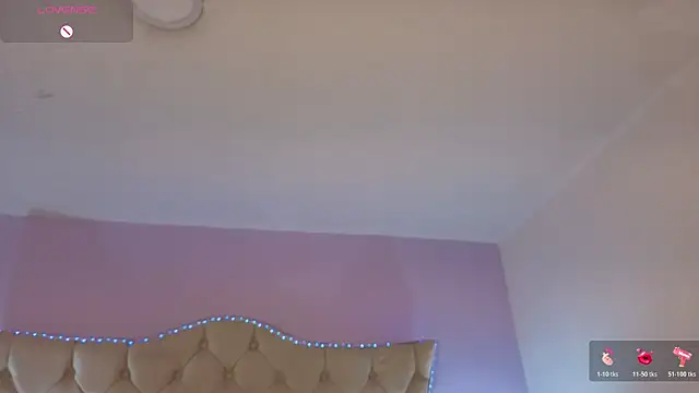 CarolineNasty online show from November 6, 2025, 8:46 pm