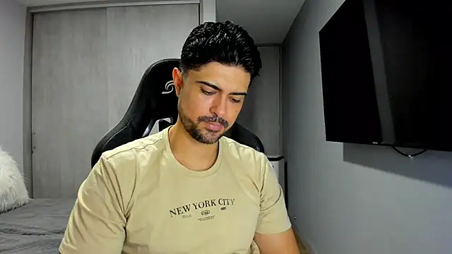 Dante Storm online show from November 19, 2025, 4:40 pm