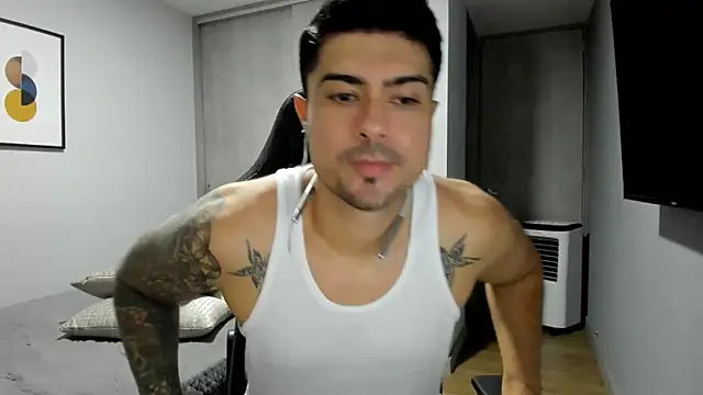 Dante Storm online show from October 24, 2025, 4:55 am