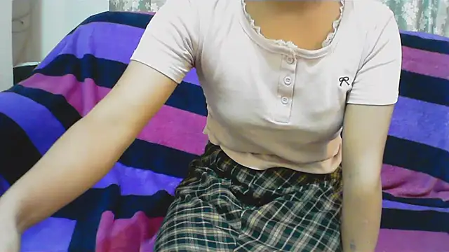 LAYLA 600 online show from November 12, 2025, 12:20 pm