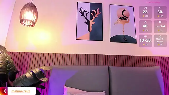 MelinaCruz online show from April 8, 2026, 12:56 am