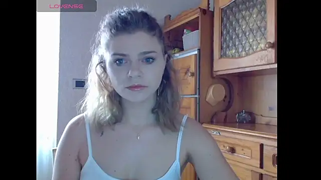 Snapshot of HaleyReedme chatting on March 18, 2025, 7:33 am HaleyReedme online show from March 18, 2025, 7:33 am