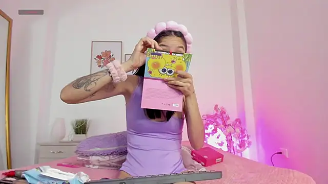 alana 111 online show from November 28, 2025, 3:28 am