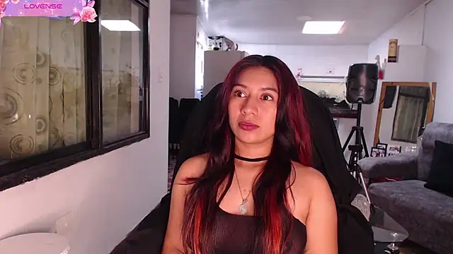 Snapshot of yes0225 chatting on October 8, 2025, 2:18 pm yes0225 online show from October 8, 2025, 2:18 pm