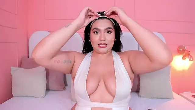 eva sainnt online show from December 4, 2025, 4:11 am