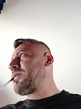 yourflowerpink online show from April 18, 2026, 1:02 pm