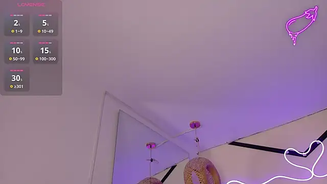 natasha  black online show from October 31, 2025, 12:35 pm