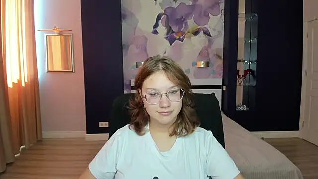 AngelinaLow online show from September 27, 2025, 11:27 am