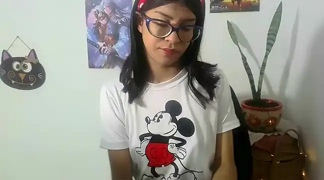Snapshot of sarah_sm chatting on March 15, 2025, 7:48 pm sarah sm online show from March 15, 2025, 7:48 pm