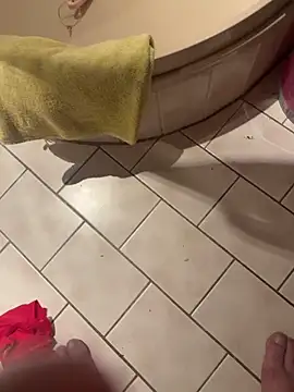 wassermann8484 online show from April 8, 2026, 10:33 pm