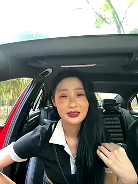 linger-23 online show from October 8, 2025, 7:32 am