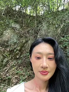 linger-23 online show from September 22, 2025, 7:36 am