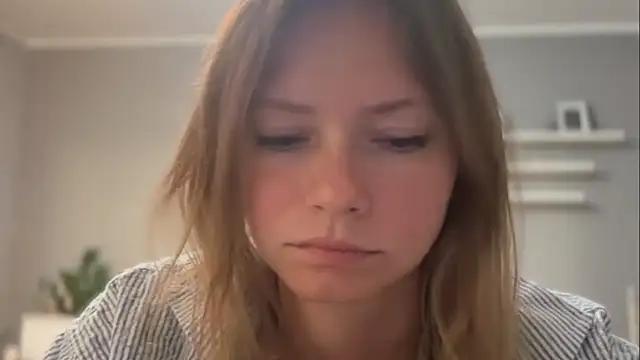 MillieShow online show from July 30, 2026, 8:41 pm