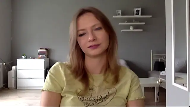 MillieShow online show from October 11, 2025, 2:18 pm