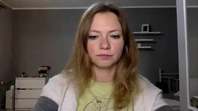 MillieShow online show from October 21, 2025, 8:52 pm