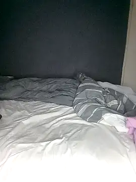 Snapshot of HerPleasure2025 chatting on February 4, 2026, 4:46 pm HerPleasure2025 online show from February 4, 2026, 4:46 pm