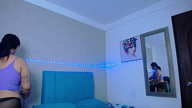 Snapshot of kriss_sweetboobs10 chatting on February 10, 2026, 12:48 pm kriss sweetboobs10 online show from February 10, 2026, 12:48 pm