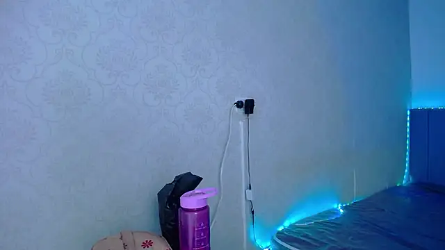 Snapshot of kriss_sweetboobs10 chatting on February 5, 2026, 12:45 pm kriss sweetboobs10 online show from February 5, 2026, 12:45 pm