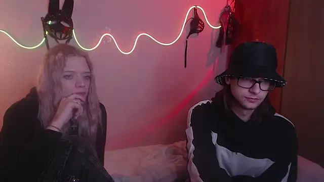 Your Horny Friends online show from March 21, 2025, 4:28 am