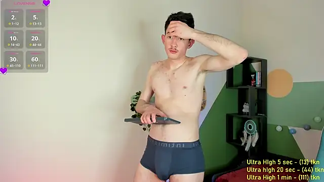 Snapshot of Danny__Magic chatting on March 21, 2025, 5:23 pm Danny Magic online show from March 21, 2025, 5:23 pm