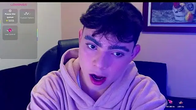 Snapshot of lukeboyce33 chatting on October 29, 2025, 11:25 pm lukeboyce33 online show from October 29, 2025, 11:25 pm