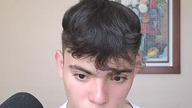 Snapshot of lukeboyce33 chatting on March 12, 2025, 4:46 pm lukeboyce33 online show from March 12, 2025, 4:46 pm