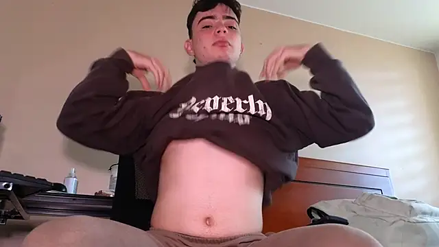 Snapshot of lukeboyce33 chatting on September 16, 2025, 1:56 pm lukeboyce33 online show from September 16, 2025, 1:56 pm