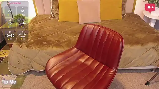 ailyn maury online show from April 7, 2026, 1:02 pm