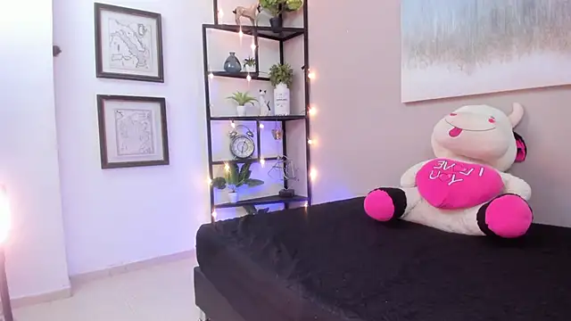 Snapshot of SammyDesire_10 chatting on November 21, 2025, 7:02 pm SammyDesire 10 online show from November 21, 2025, 7:02 pm