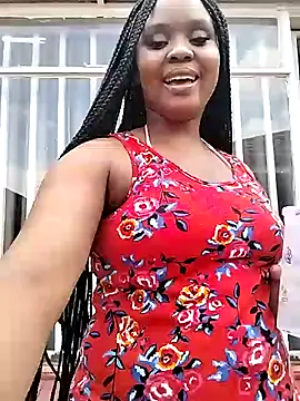 LUNAx02 online show from December 15, 2025, 11:16 am