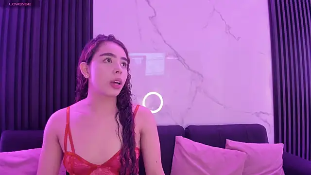 MiaScott5 online show from October 23, 2025, 4:44 am