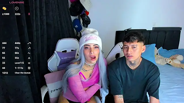 Snapshot of Alex_Sabrina chatting on March 13, 2025, 3:33 am Alex Sabrina online show from March 13, 2025, 3:33 am