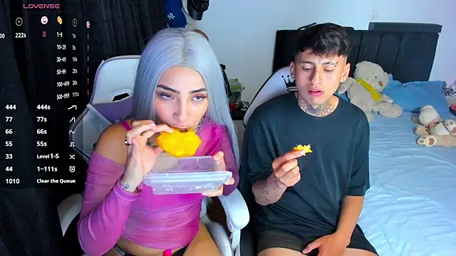 Snapshot of Alex_Sabrina chatting on March 13, 2025, 12:27 am Alex Sabrina online show from March 13, 2025, 12:27 am