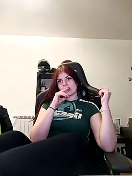 MeCherryy online show from April 16, 2026, 10:12 pm