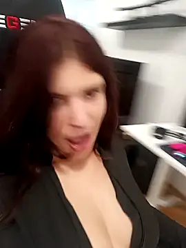 Snapshot of MeCherryy chatting on October 6, 2025, 2:51 pm MeCherryy online show from October 6, 2025, 2:51 pm