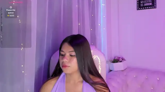 Snapshot of Pretty_Johnson_ chatting on November 7, 2025, 11:37 am Pretty Johnson online show from November 7, 2025, 11:37 am