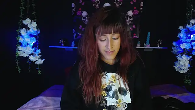 Hairydoll  online show from October 17, 2025, 9:16 pm