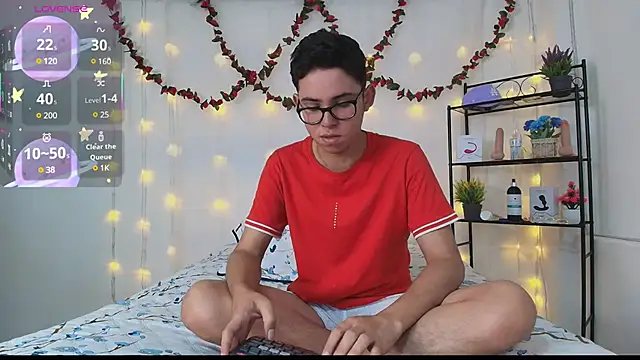 Snapshot of Danny-Swift13 chatting on March 21, 2025, 12:28 pm Danny-Swift13 online show from March 21, 2025, 12:28 pm