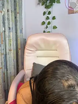 Snapshot of Quiinn_bx chatting on January 17, 2026, 8:34 pm Quiinn bx online show from January 17, 2026, 8:34 pm