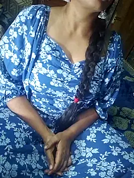Snapshot of Shalini_telugu09 chatting on July 3, 2026, 1:28 pm Shalini telugu09 online show from July 3, 2026, 1:28 pm